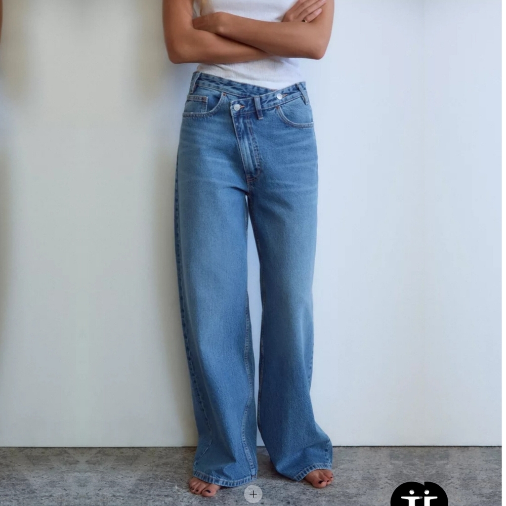 ZARA Viral Blogger Fave! Assym Jean *EUC* Relaxed Wide Leg Med Rinse Z44/ US 12